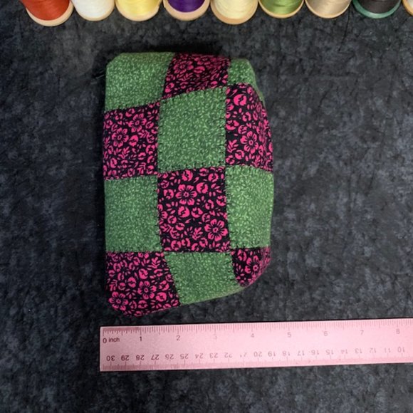 Handmade Quilted Cosmetic Bag - Picture 6 of 8